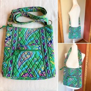 Vera Bradley Green Paisley Hipster Crossbody Shoulder Bag Purse Adjustable Strap